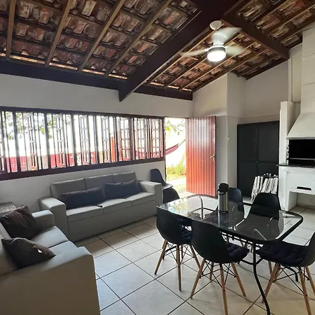 Casa aconchegante pé na areia c/ 5 quartos.-2